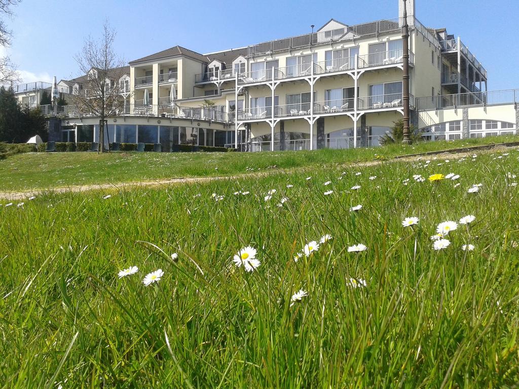 Seehotel Schloss Klink Exteriör bild