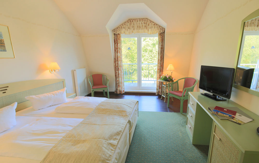 Seehotel Schloss Klink Exteriör bild