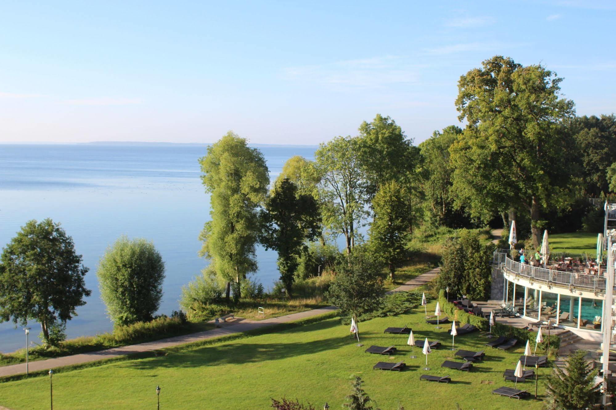 Seehotel Schloss Klink Exteriör bild