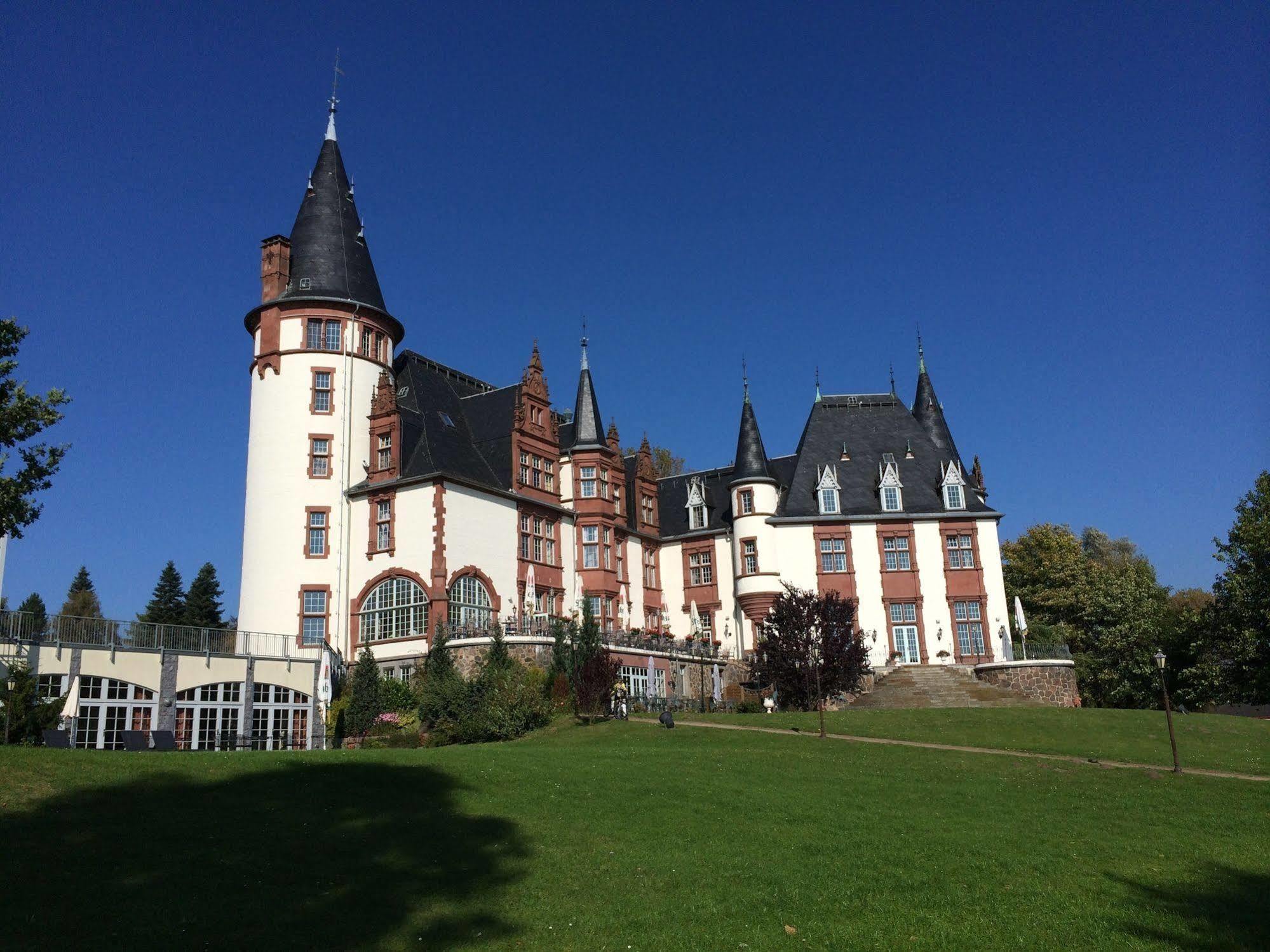 Seehotel Schloss Klink Exteriör bild